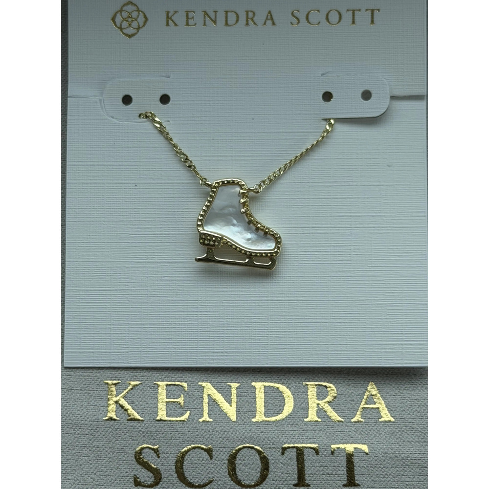 Kendra Scot White Pendant Necklace